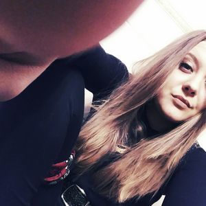 Meet your Posher, Angelia